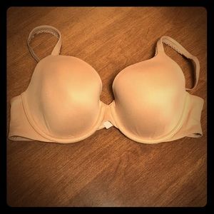 Victoria Secret Body by Victoria bra